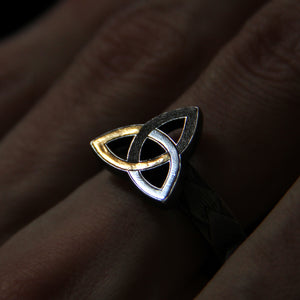 Triquetra Symbol Ring